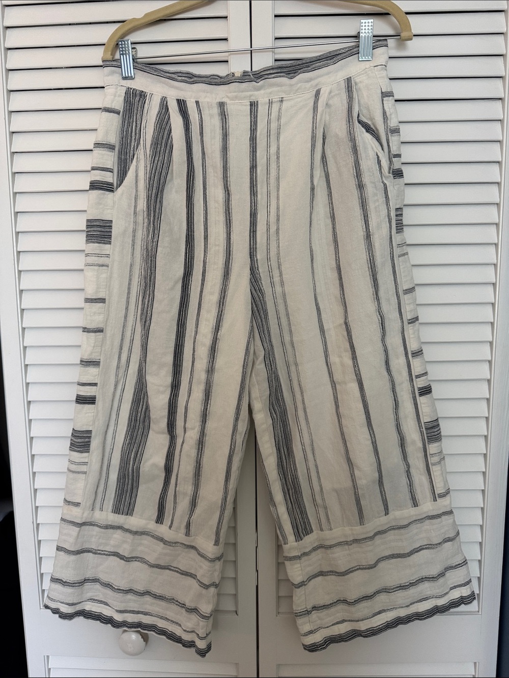 Cream & Navy Striped Crop Wide-Leg Linen Pants